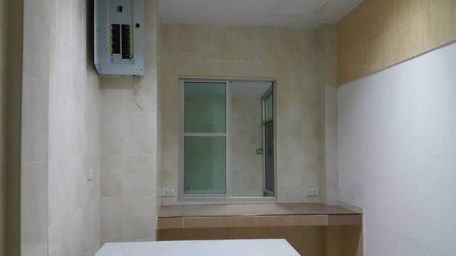 ให้เช่าโฮมออฟฟิศ-4-ชั้น-บ้านกลางเมืองรัชดาลาดพร้าว-ใกล้-mrtลาดพร้าว-200เมตร