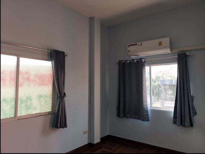 ให้เช่าทาวน์โฮม-3-ชั้น-ปริญญลักษณ์-พร้อมบ้านน๊อคดาวน์1-หลัง-ซอยนวมินทร์-111