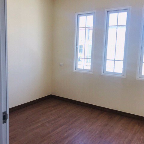 oh101-ให้เช่าทาวโฮม-2-ชั้น-บ้านหลังมุม-โครงการ-golden-town-3-บางนา-สวนหลวง