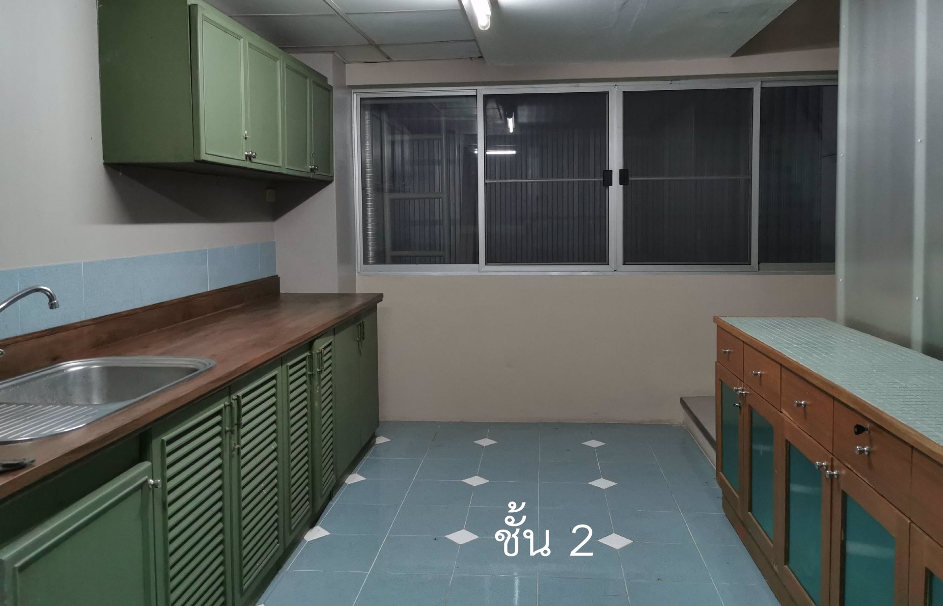 ขายอาคารพาณิชย์-ตรงข้ามมหาวิทยาลัยรามคำแหง2-บางนา-ตราดกม8