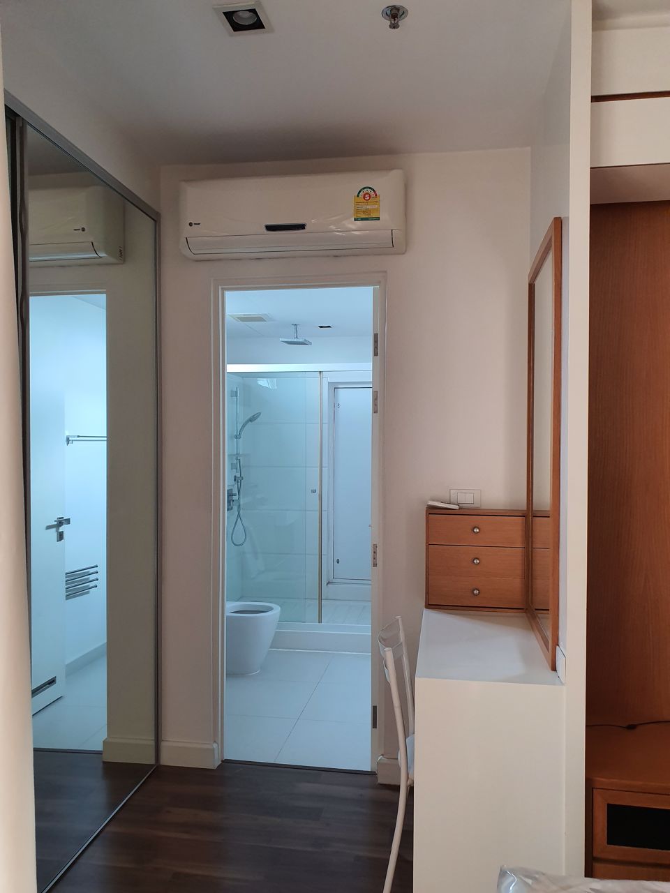 ให้เช่าคอนโด-ตกแต่งครบ-พร้อมเครื่องใช้ไฟฟ้า-2-ห้องนอน-2-ห้องน้ำ-ใกล้-bts-โพธิ์นิมิตร