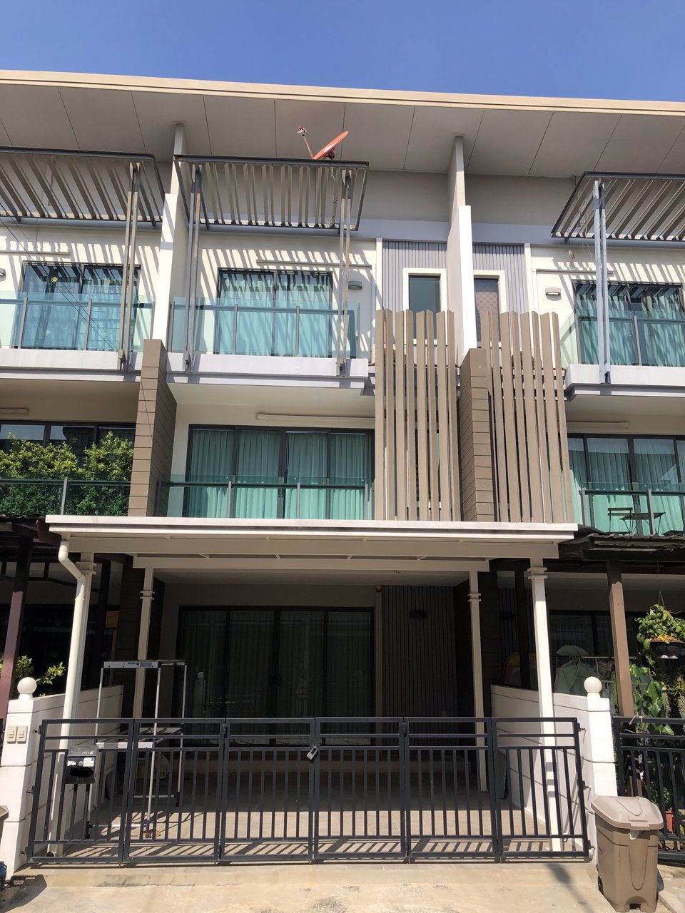 ขายทาวน์โฮม-3-ชั้น-โครงการ-town-avenue-cocos-ซพระราม-2-ซ-50-ตกแต่งครบ-พร้อมเข้าอยู่