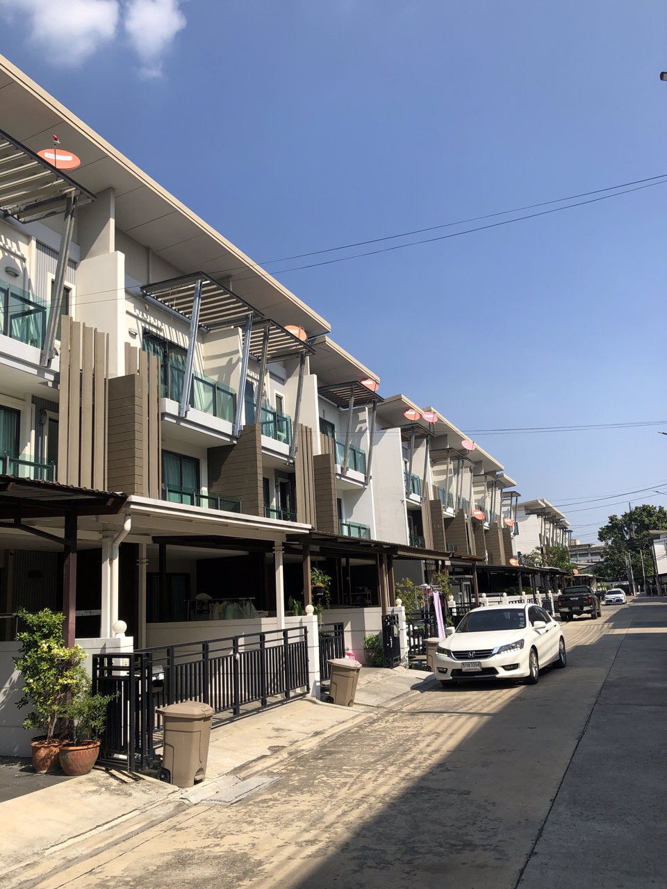 ขายทาวน์โฮม-3-ชั้น-โครงการ-town-avenue-cocos-ซพระราม-2-ซ-50-ตกแต่งครบ-พร้อมเข้าอยู่