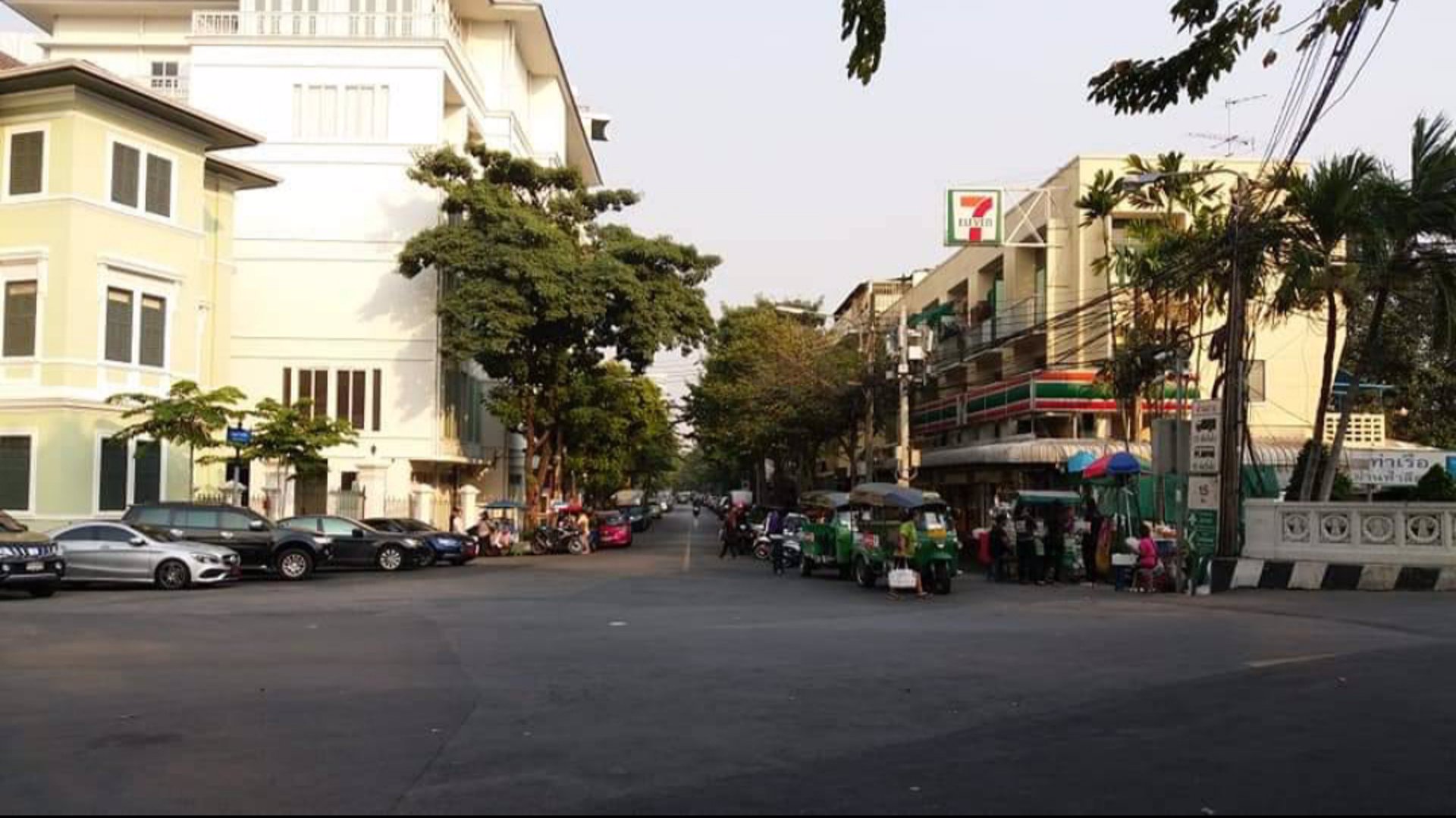 ขายอาคารพาณิชย์-3-ชั้น-ใจกลางเมือง-ใกล้สถานีรถไฟฟ้าผ่านฟ้า