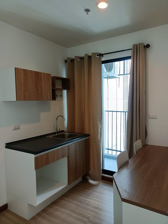 ให้เช่า-j-condo-สาทร-กัลปพฤกษ์-ตึก-a-ชั้น-18-วิวสระว่ายน้ำ