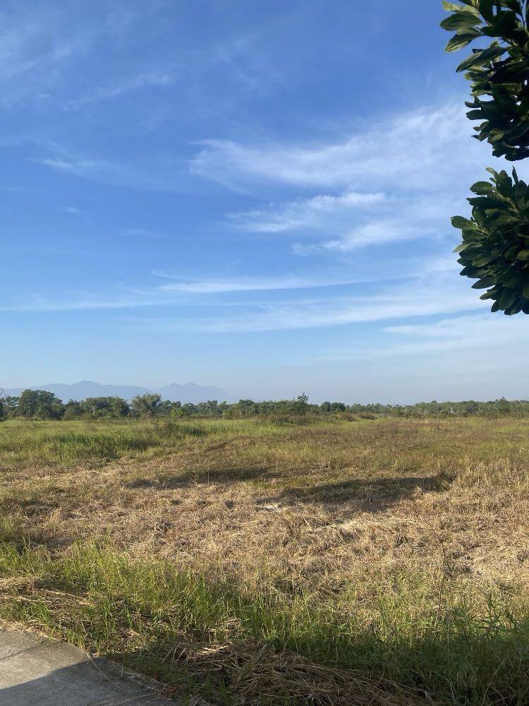 ที่ดินสวยและบรรยากาศดีมาก-มีถนนผ่ากลาง-อยู่หลังโรงพยาบาลมะขาม-ขายที่ดิน-อมะขาม-จจันทบุรี