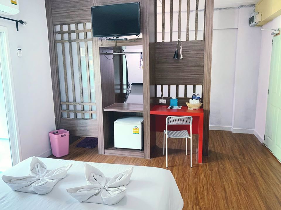 ห้องพักรายเดือนและรายวัน-เดินทางสะดวกติดถนนใหญ่-ใกล้สถาบันการจัดการปัญญาภิวัฒน์-ใกล้ตึกจัสมิน