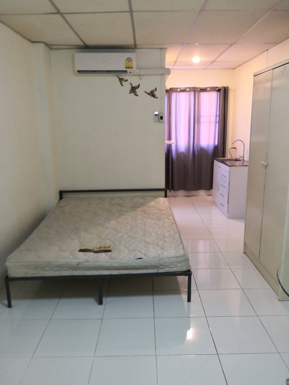 ให้เช่า-ลาดพร้าว-คอนโดทาวน์-2-รีโนเวททั้งห้อง-ติดแอร์-พร้อมเฟอร์นิเจอ-ซอย-ลาดพร้าว-87-ซอย-big-c-ล