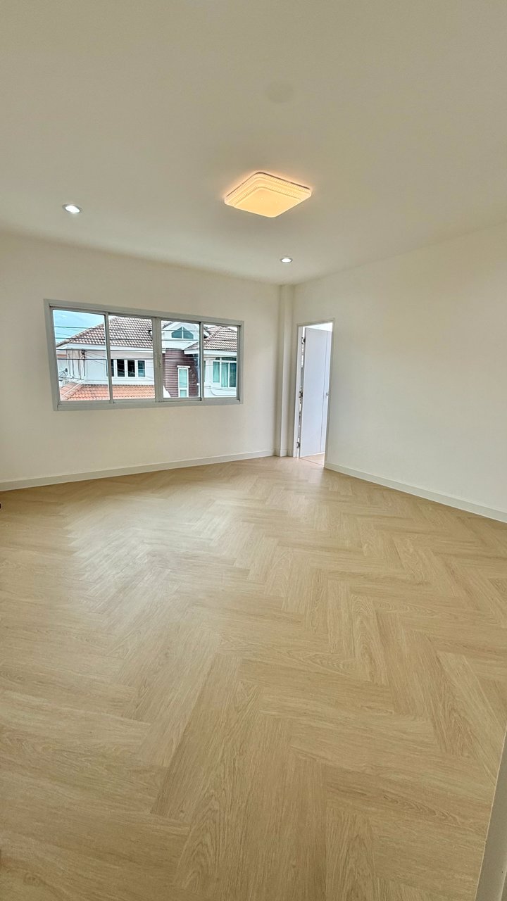 บ้านเดี่ยว-renovateใหม่-5010-ตรว-ลาดพร้าว101แยก42-มวาสินี-กทม-ใกล้รถไฟฟ้า