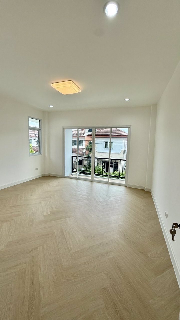 บ้านเดี่ยว-renovateใหม่-5010-ตรว-ลาดพร้าว101แยก42-มวาสินี-กทม-ใกล้รถไฟฟ้า