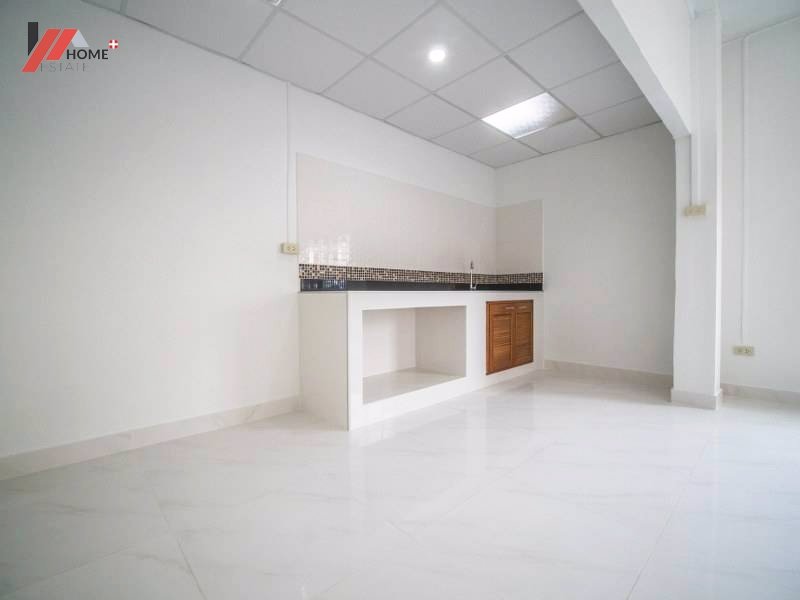 ขาย-ทาวน์เฮ้าส์-2-ชั้น-ตกแต่งใหม่-หมู่บ้านบัวทองธานีพาร์ค-บ้านพร้อมอยู่-ใกล้-เซ็นทรัลเวสต์เกต