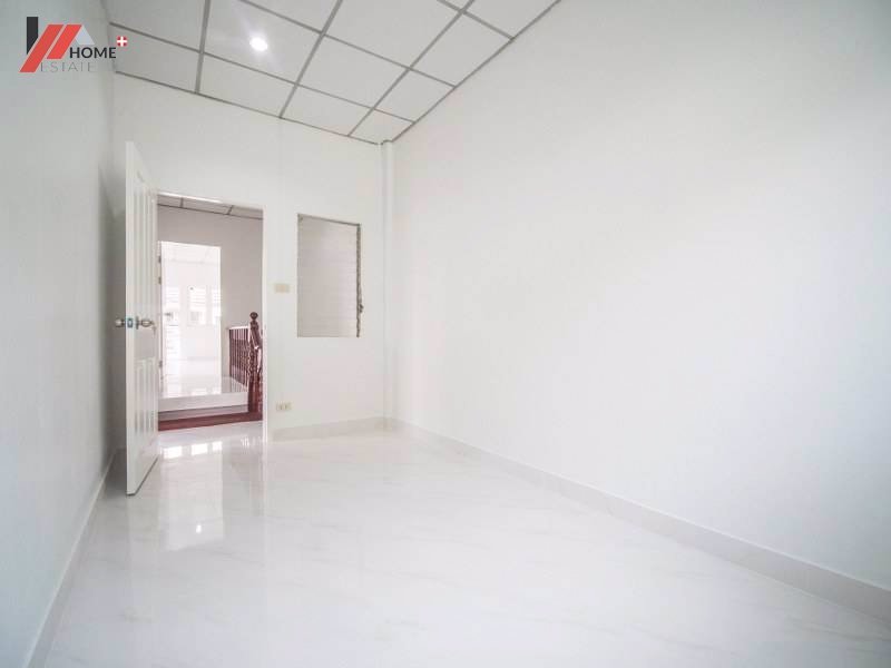 ขาย-ทาวน์เฮ้าส์-2-ชั้น-ตกแต่งใหม่-หมู่บ้านบัวทองธานีพาร์ค-บ้านพร้อมอยู่-ใกล้-เซ็นทรัลเวสต์เกต