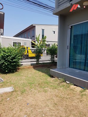 ขายทาวน์เฮ้าส์-2-ชั้น-พร้อมอยู่-หมู่บ้านพฤกษาไลท์ล็อกซ์-รัตนาธิเบศร์-ใกล้เซ็นทรัลเวสท์เกต-แปลงมุม