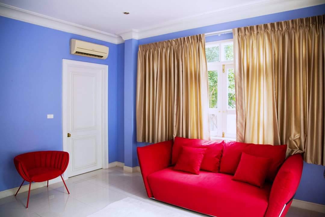 ให้เช่า-บ้านสุดหรู-สไตล์โคโลเนียล-บรรยากาศส่วนตัว-พร้อมเฟอร์นิเจอร์-เนื้อที่-150-ตรว-ใกล้-bts