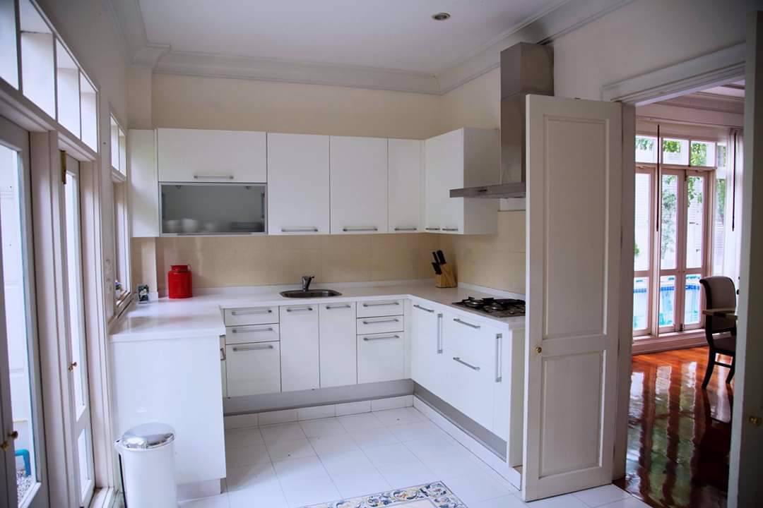 ให้เช่า-บ้านสุดหรู-สไตล์โคโลเนียล-บรรยากาศส่วนตัว-พร้อมเฟอร์นิเจอร์-เนื้อที่-150-ตรว-ใกล้-bts