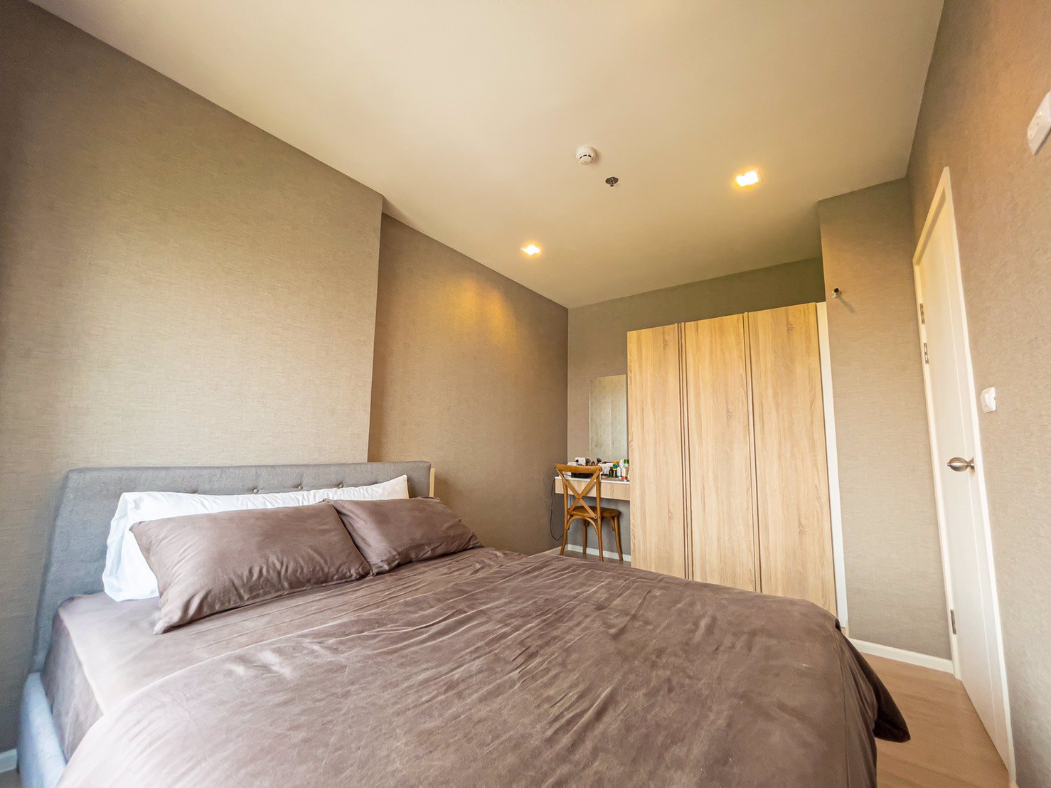 ขาย-คอนโด-escent-chiangmai-ทำเลดี-ติด-central-festival-ห้องมุม-ชั้น-16-ตกแต่งใหม่-พร้อมอยู่