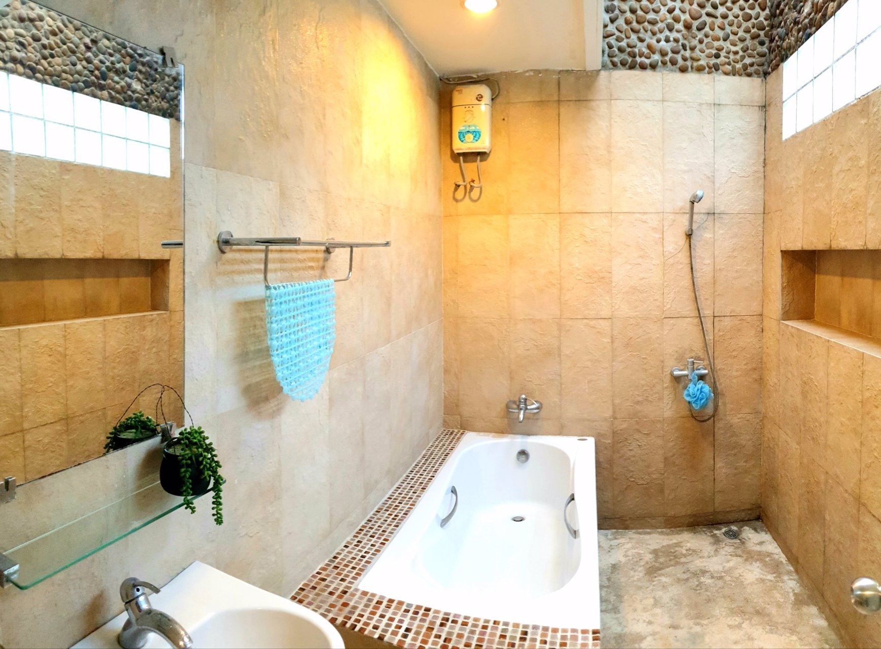 ขาย-เช่า-บ้านเดี่ยวแปลงมุม-101-ตรว-ลาดพร้าว-80-แยก-20-ทำเลดี