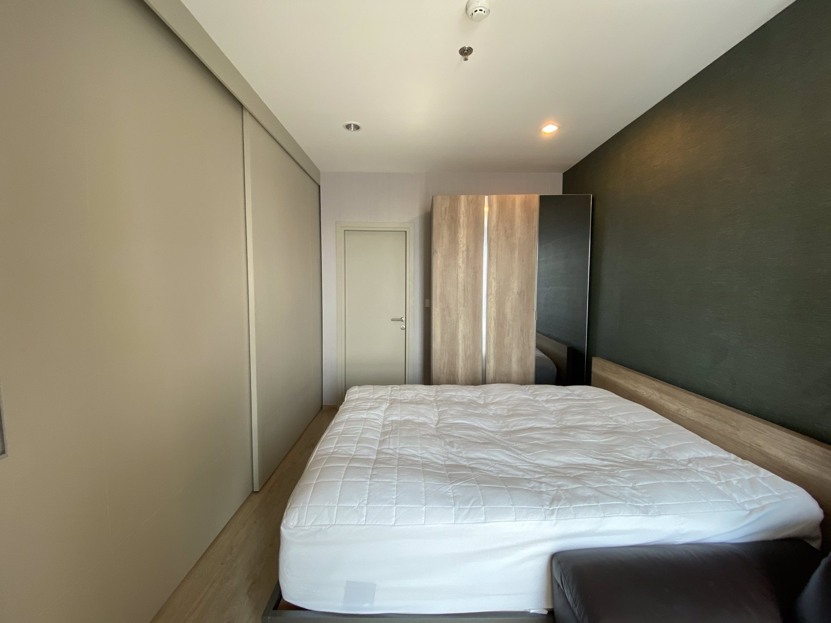 ไอดีโอ-คิว-จุฬา-สามย่าน-ชั้น31-33ตรม-เจ้าของขายเอง-