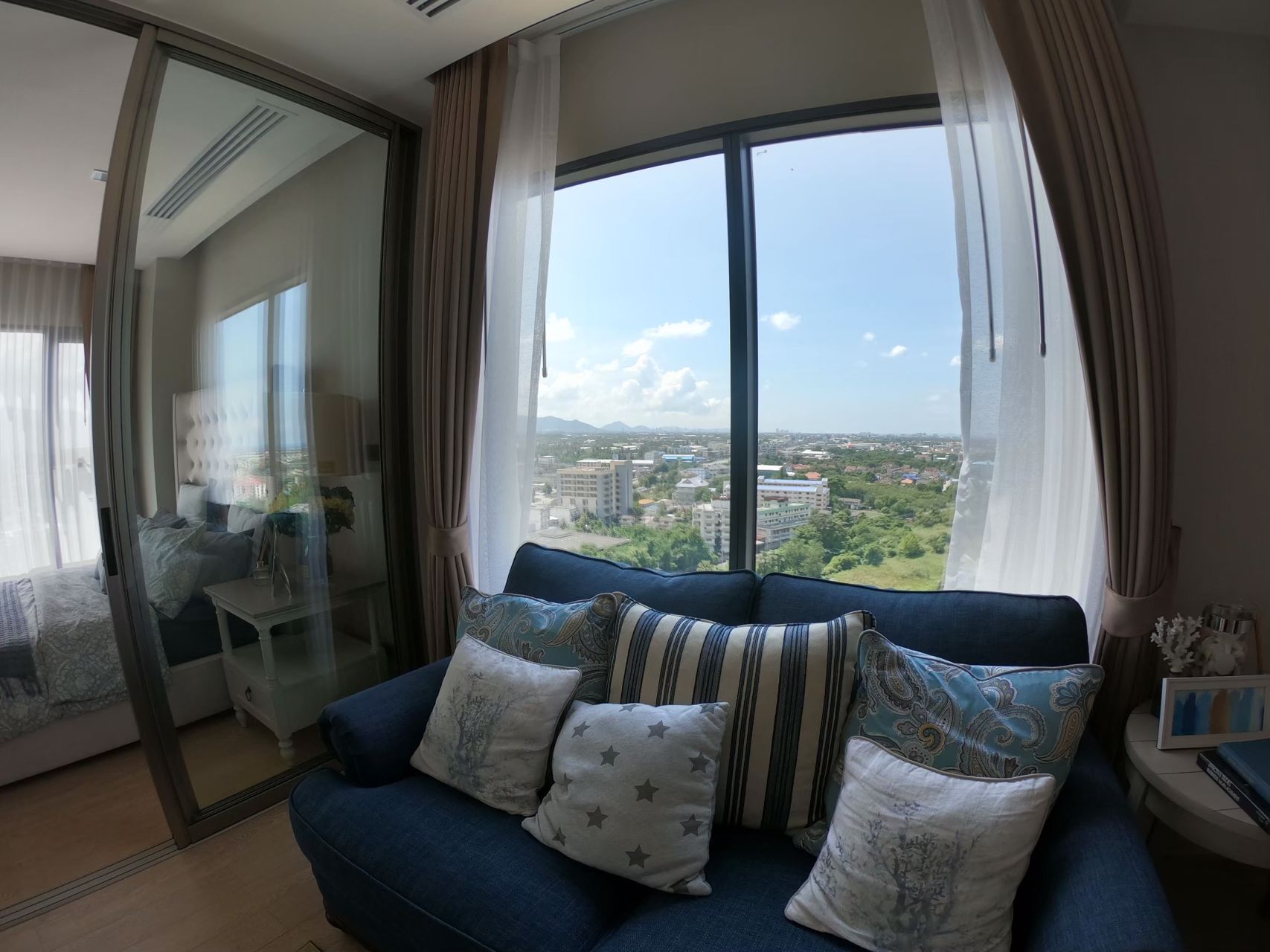 ให้เช่าคอนโดหรูใจกลางเมืองชลบุรี-infinity-one-condo