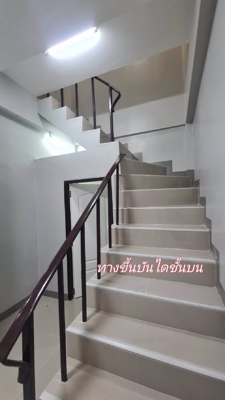 ฟรีดาวน์-ทาวน์เฮ้าส์สองชั้น-ปรับปรุงใหม่ทั้งหลัง-ติดถนนมิตรภาพ-อำเภอแก่งคอย-จังหวัดสระบุรี