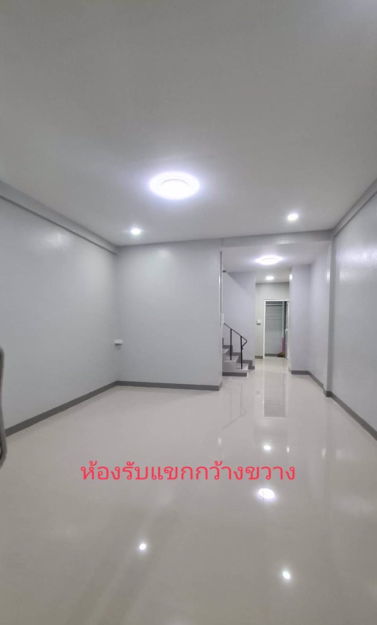 ฟรีดาวน์-ทาวน์เฮ้าส์สองชั้น-ปรับปรุงใหม่ทั้งหลัง-ติดถนนมิตรภาพ-อำเภอแก่งคอย-จังหวัดสระบุรี