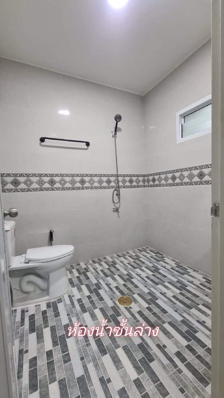 ฟรีดาวน์-ทาวน์เฮ้าส์สองชั้น-ปรับปรุงใหม่ทั้งหลัง-ติดถนนมิตรภาพ-อำเภอแก่งคอย-จังหวัดสระบุรี