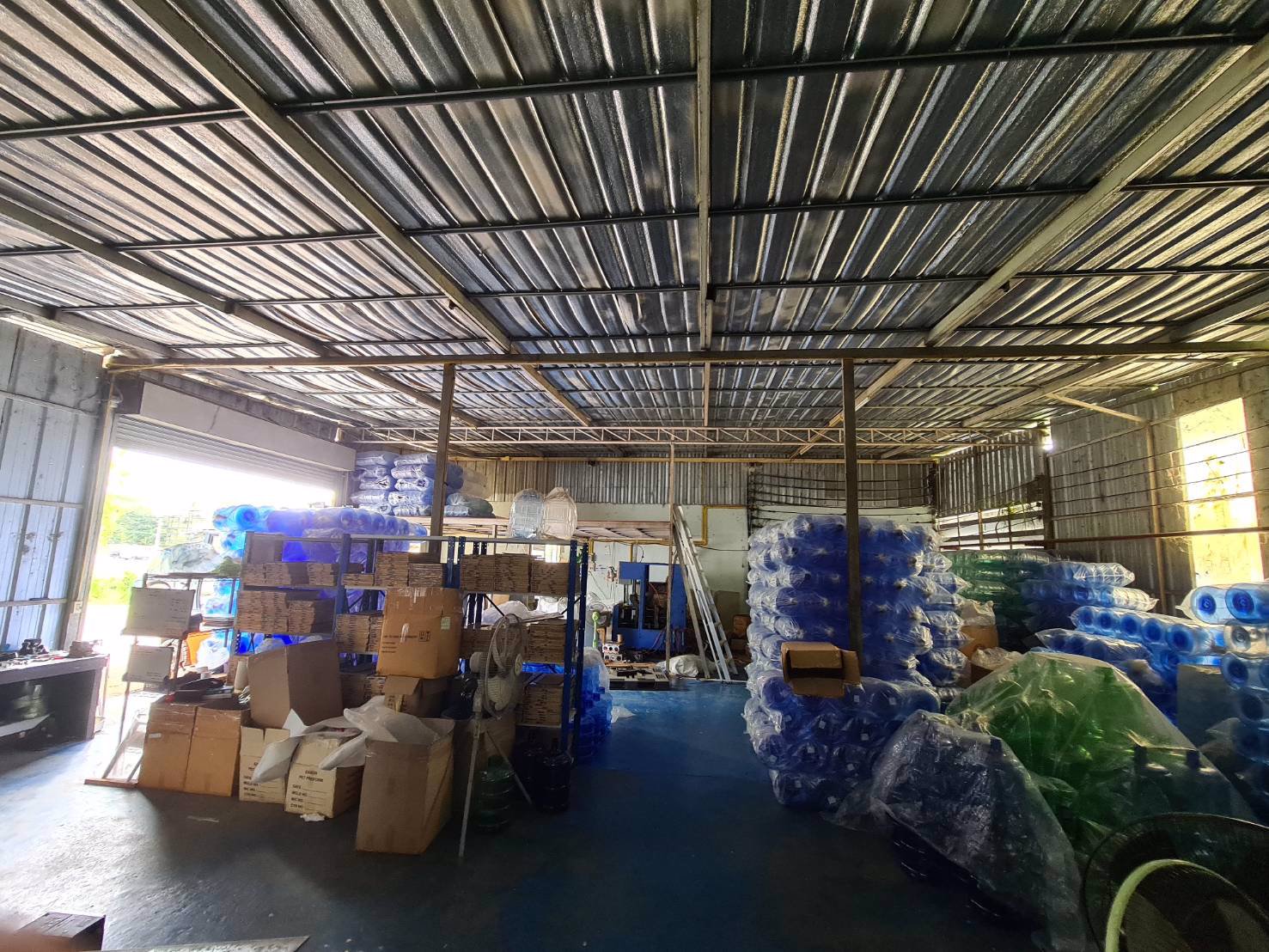 ขายที่ดินติดถนน-4-เลนหน้ากว้าง-40-เมตร