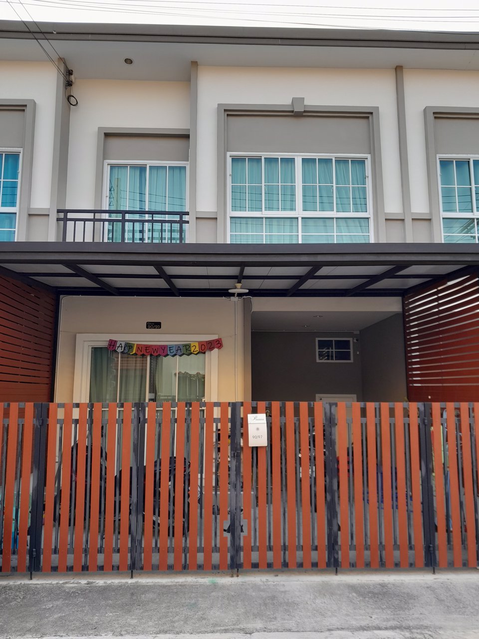 ขาย-ทาวน์โฮม-3-ห้องนอน-3ห้องน้ำ-พร้อมต่อเติมหน้า-ครัว