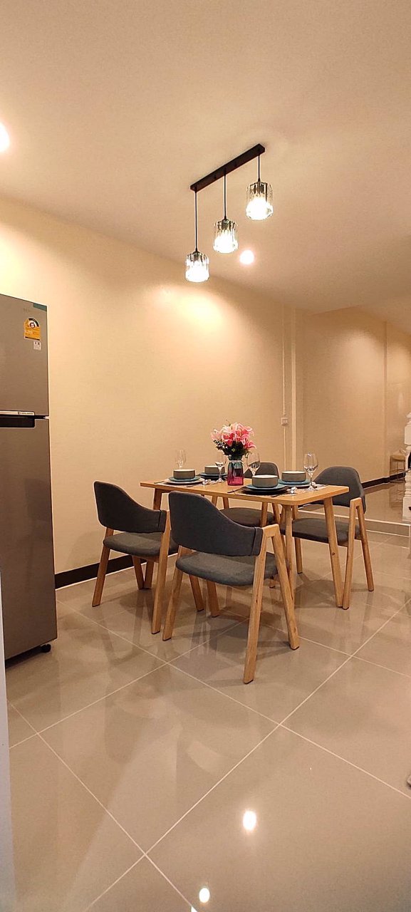 ขายทาวน์เฮ้าส์รีโนเวทใหม่-ขายถูก-บ้านสมาร์ทโฮม-เฟอร์ฯครบ-แต่งสวย-พร้อมอยู่-เจ้าของขายเอง-ฟรีโอน