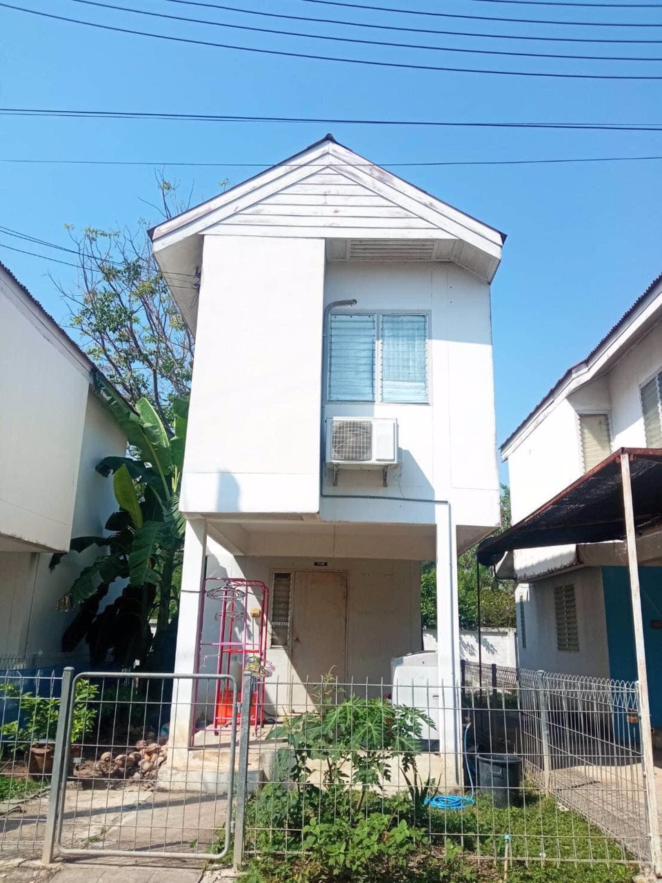 ขายบ้านเอื้ออาทร-ขายสองหลังคู่-อพนมสารคาม-ต้นซอย-ฟรีโอน
