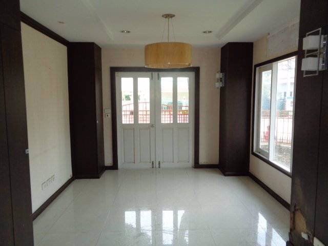 1009ขายบ้านเดี่ยว-หลังมุม-โครงการมณีรินทร์พาร์ค-รัตนาธิเบศร์-ท่าอิฐ