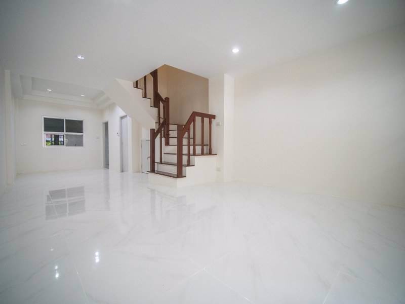 1020ด่วนรีบจองรีบตัดสินใจหลังนี้มาไวไปไวเเน่นอน-ขายทาวน์เฮ้าส์ต้นซอยไทรม้า-ตรงข้ามท่าอิฐ-ใกล้-สถาน