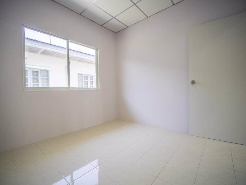 1021ซื้อบ้านหลังมุมได้ในราคาทาวน์เฮ้าส์-ฟังก์ชั่นคล้ายบ้านแฝด