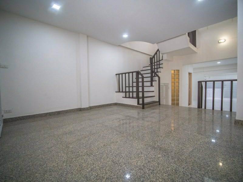 1025-ขายทาวน์เฮ้าส์ทำเลยอดฮิต-ทาวน์เฮ้าส์นันทนาการ์เด้นท์-2-ต้นซอยท่าอิฐ