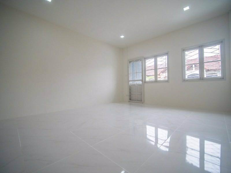 1025-ขายทาวน์เฮ้าส์ทำเลยอดฮิต-ทาวน์เฮ้าส์นันทนาการ์เด้นท์-2-ต้นซอยท่าอิฐ