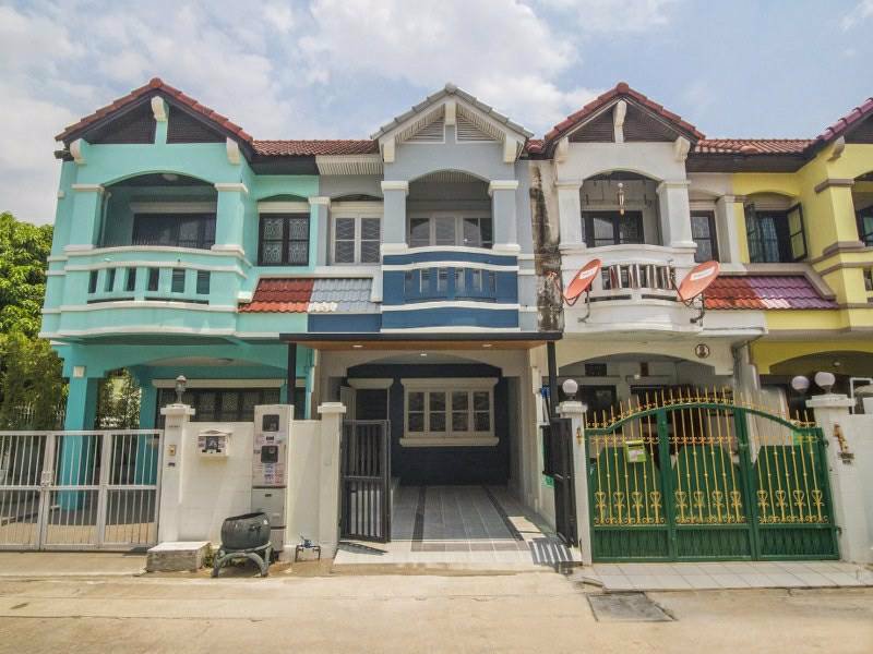 1025-ขายทาวน์เฮ้าส์ทำเลยอดฮิต-ทาวน์เฮ้าส์นันทนาการ์เด้นท์-2-ต้นซอยท่าอิฐ