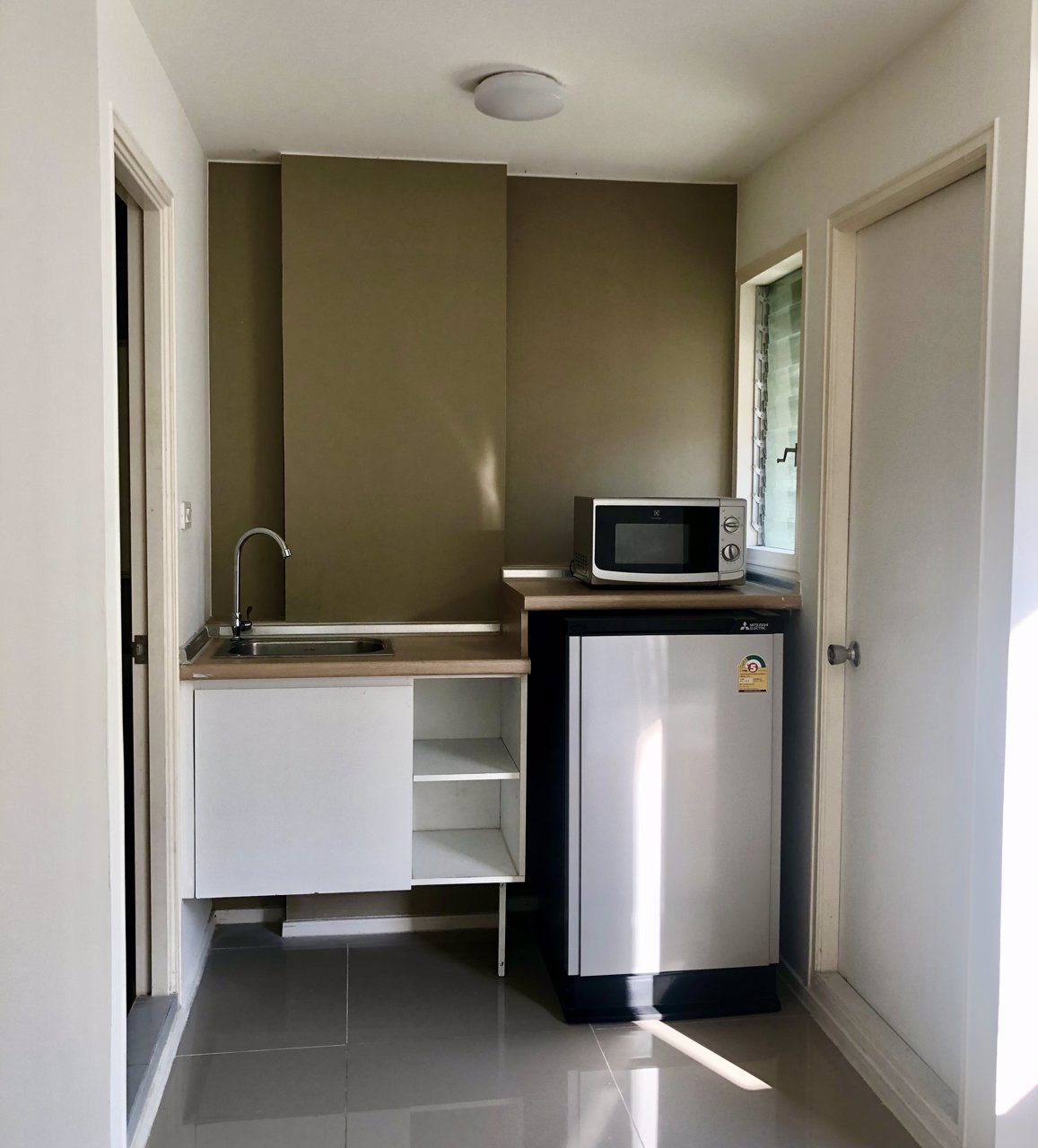 ให้เช่าห้องคอนโด-ห้องใหม่-ราคาถูก-ลุมพินี-ทาวน์ชิป-รังสิต-คลอง-1