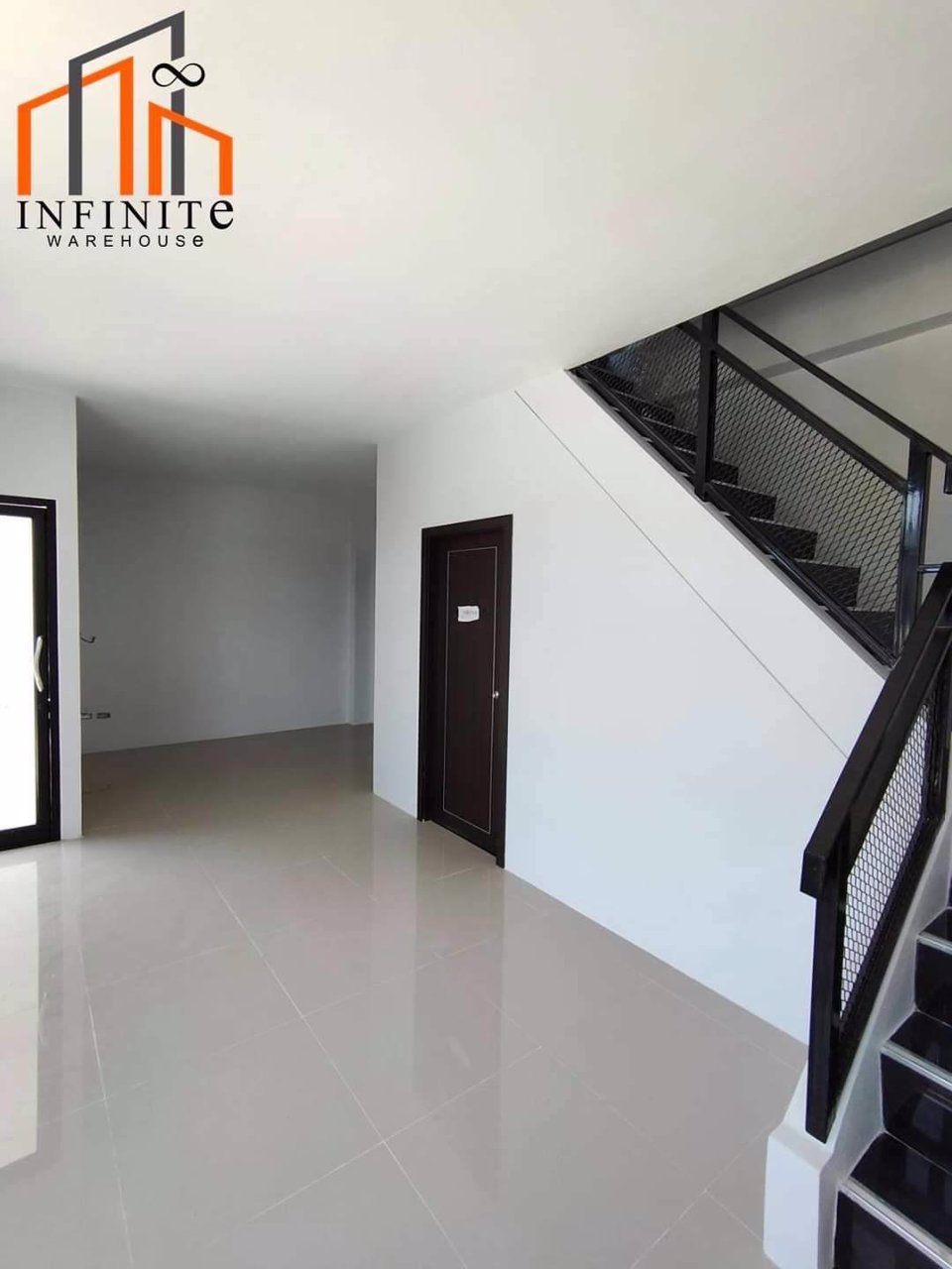 โกดังให้เช่า-infinite-warehouse