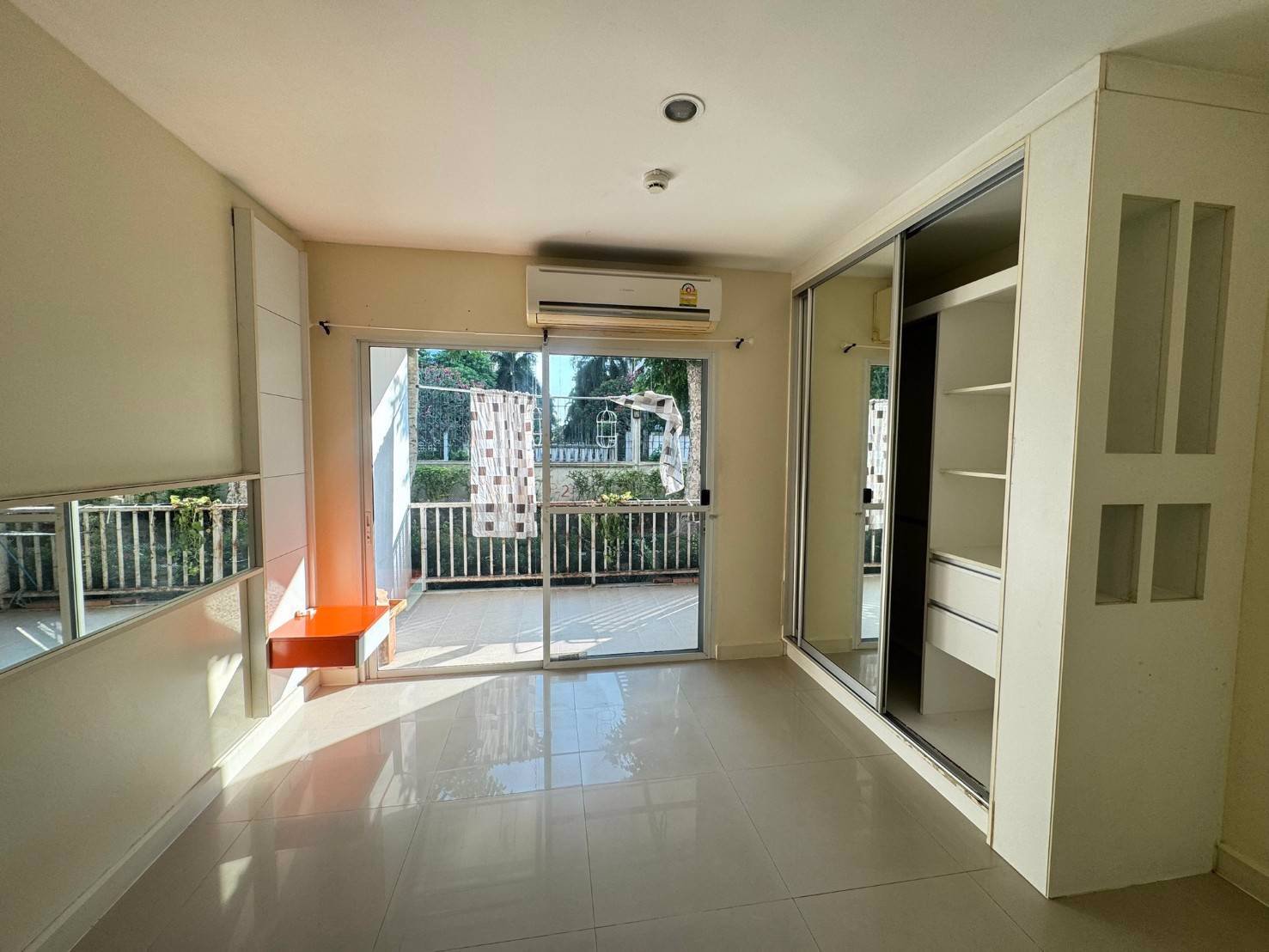 ขายคอนโดเมโทรพาร์คสาทร-เฟส-3