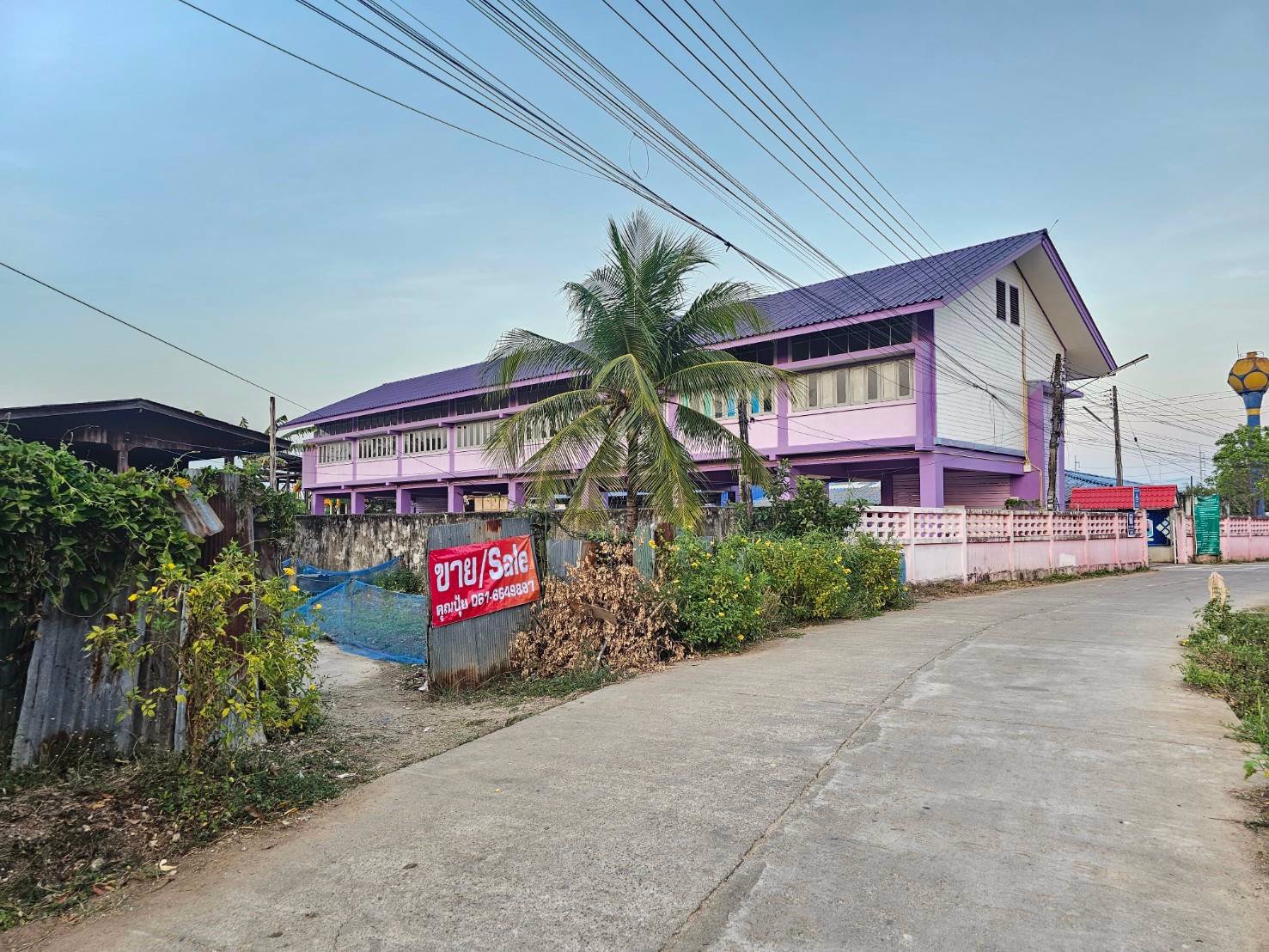 ขายที่ดินพร้อมสิ่งปลูกสร้าง-ติดโรงเรียนบ้านค้างภิบาลพระธาตุผาแดง-อำเภอแม่สอด