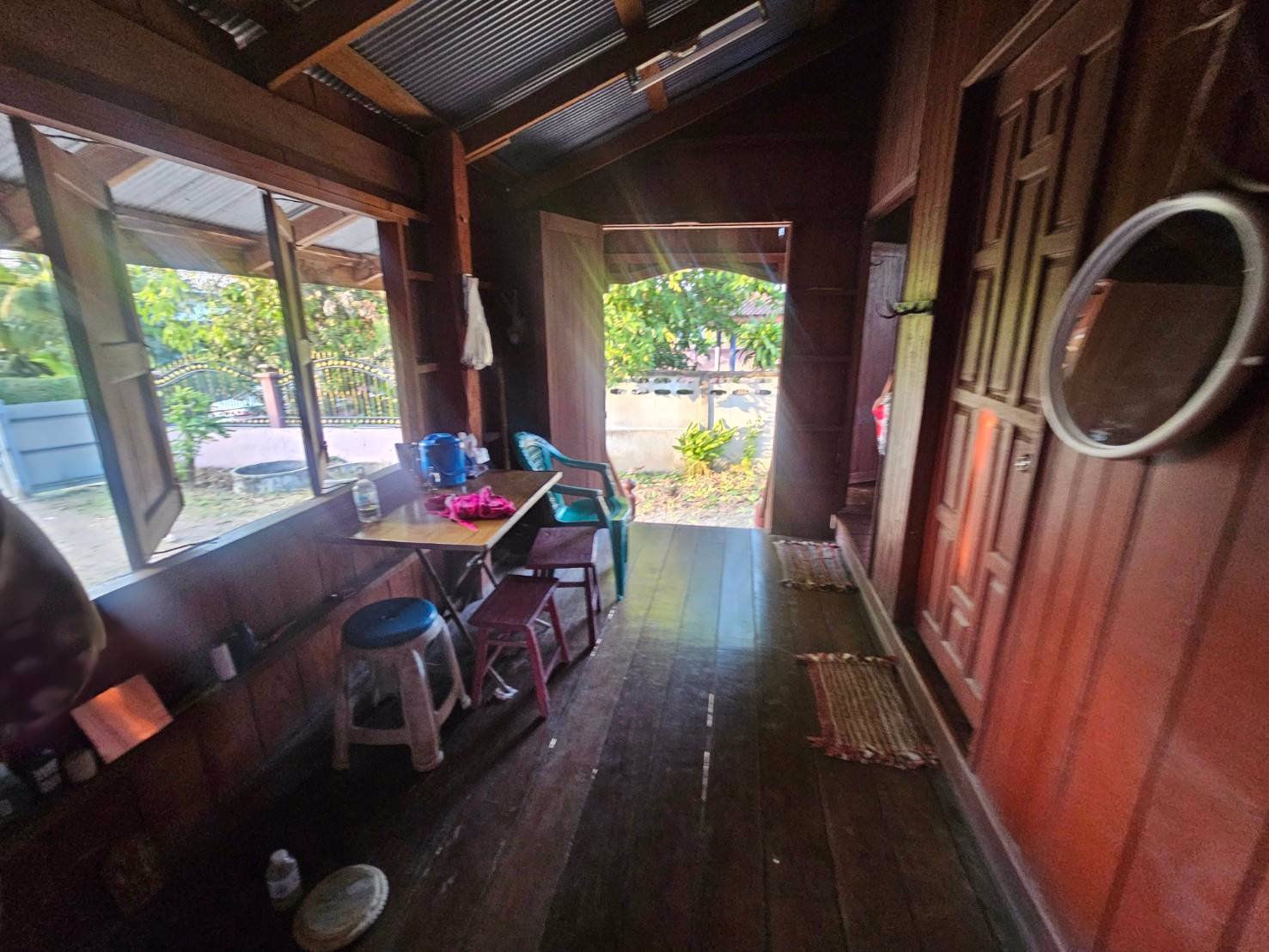 ขายที่ดินพร้อมสิ่งปลูกสร้างติดถนน-2ด้านแปลงมุม-แม่ตาว-อำเภอแม่สอด