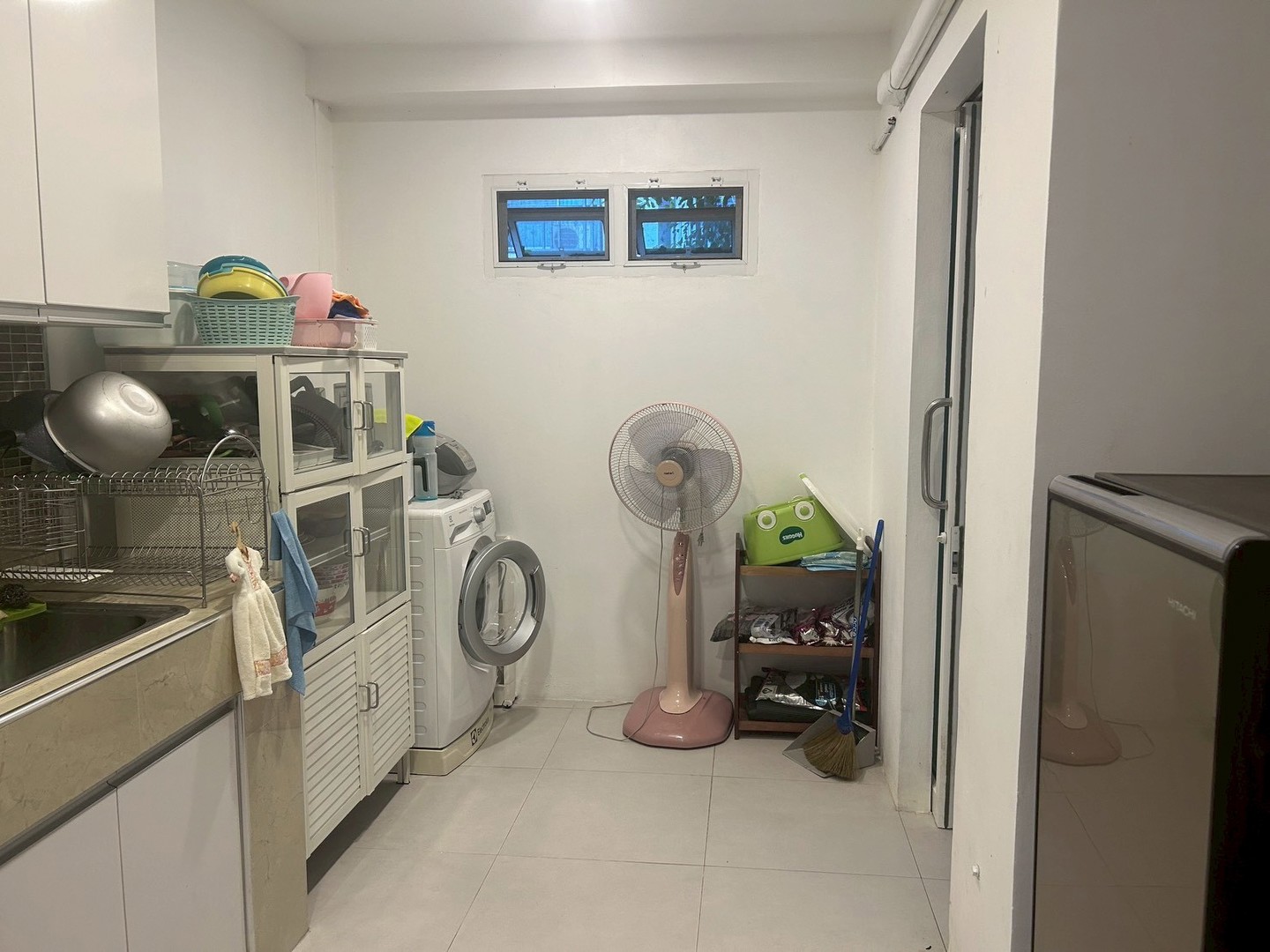 ทาวน์โฮมย่านโชคชัย-4-ราคา-ดีมากก-หลังมุมถนนเมน-พร้อมตกแต่ง-โครงการบ้านกลางเมืองโชคชัย-4-ซอย-50