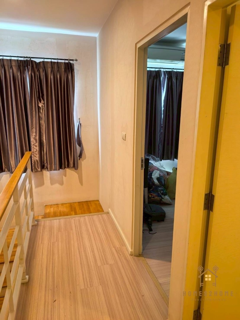 ทาวน์โฮมย่านโชคชัย-4-ราคา-ดีมากก-หลังมุมถนนเมน-พร้อมตกแต่ง-โครงการบ้านกลางเมืองโชคชัย-4-ซอย-50