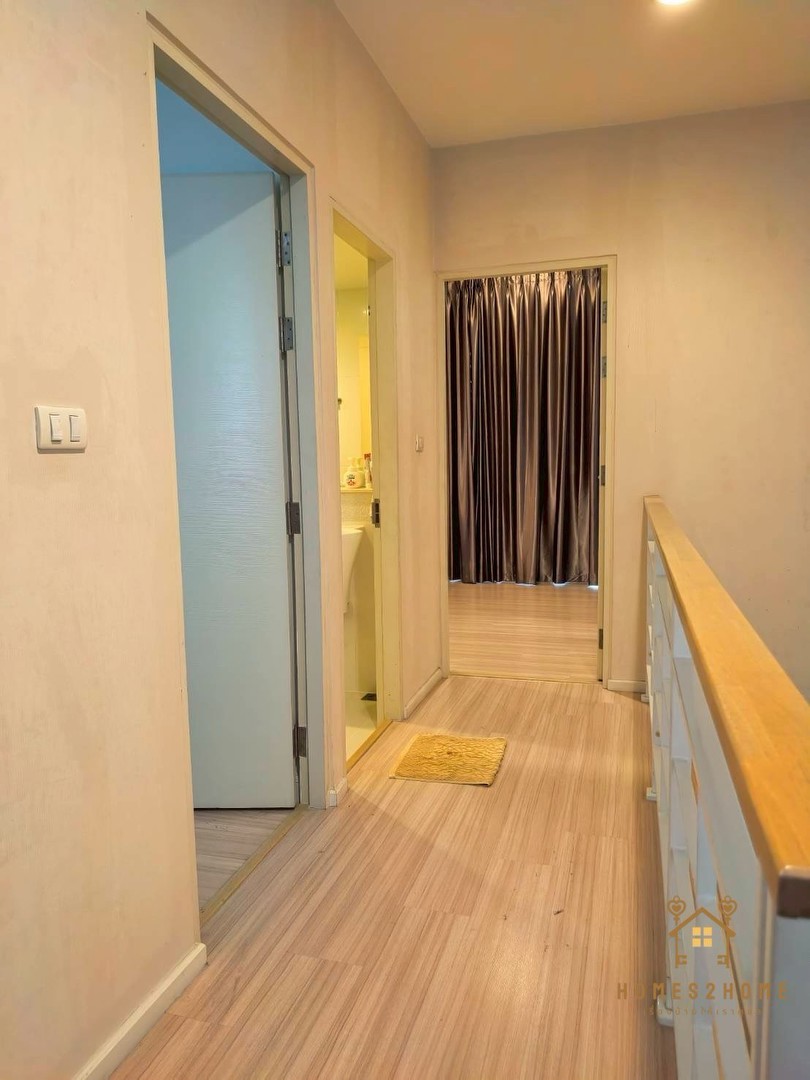 ทาวน์โฮมย่านโชคชัย-4-ราคา-ดีมากก-หลังมุมถนนเมน-พร้อมตกแต่ง-โครงการบ้านกลางเมืองโชคชัย-4-ซอย-50