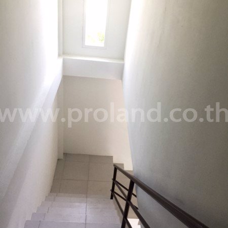 ขายตึกใหม่-ริมถนนพุหวาย-ชะอำ-ทำเลดีมาก-กู้เต็ม