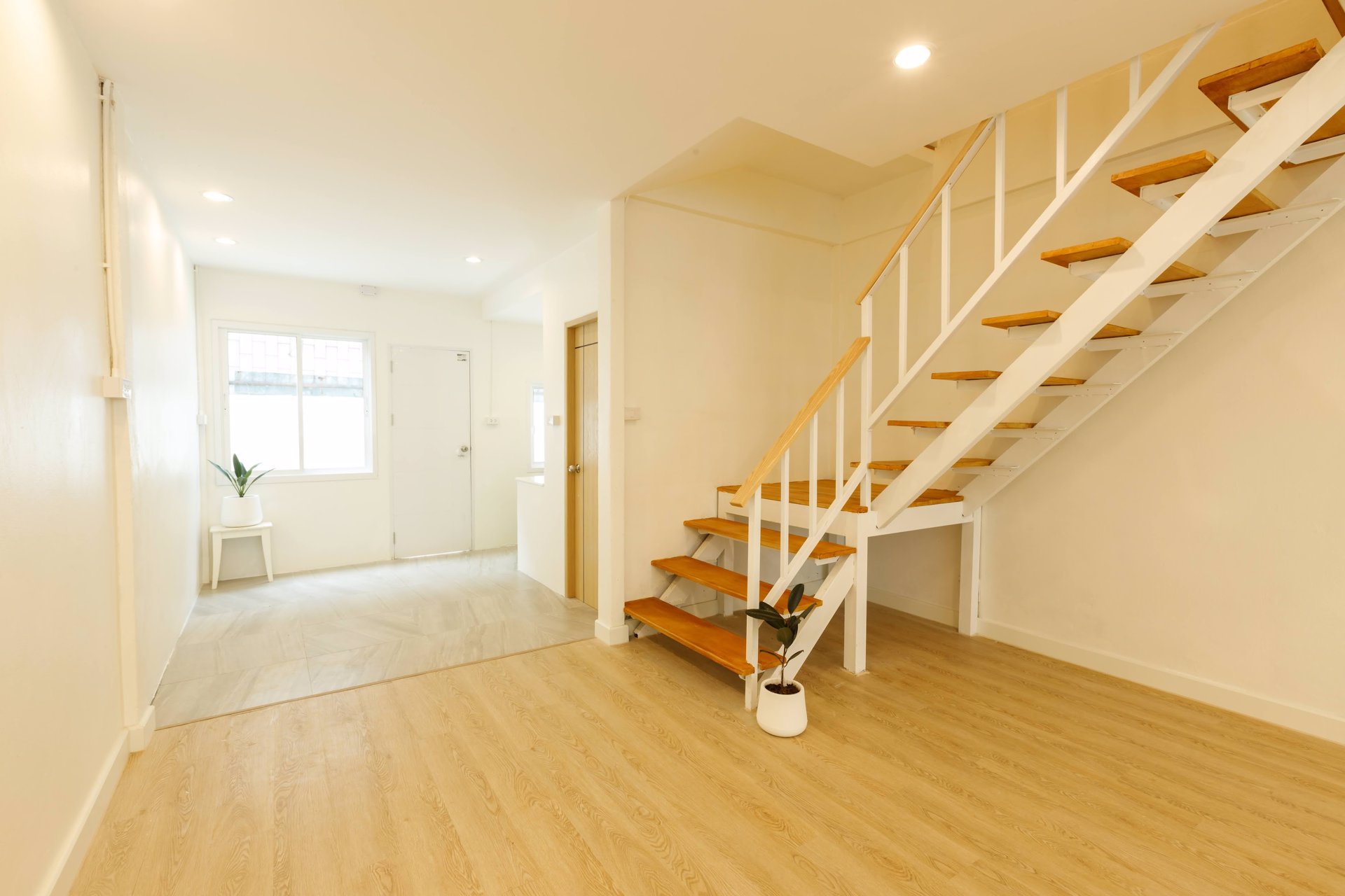 บ้านทาวน์โฮม-รีโนเวท-ใหม่-2-ห้องนอน-2-ห้องน้ำ