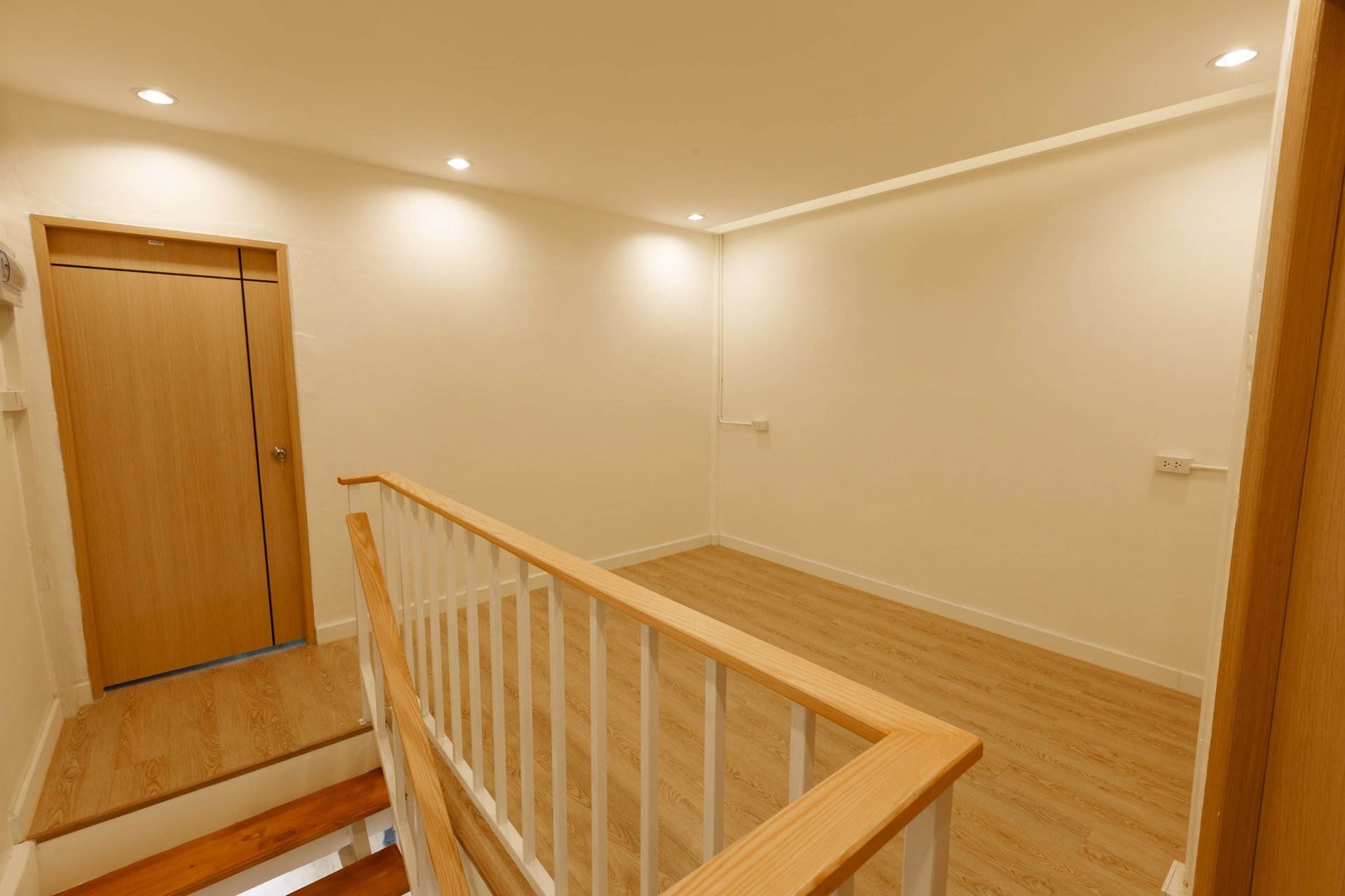 บ้านทาวน์โฮม-รีโนเวท-ใหม่-2-ห้องนอน-2-ห้องน้ำ