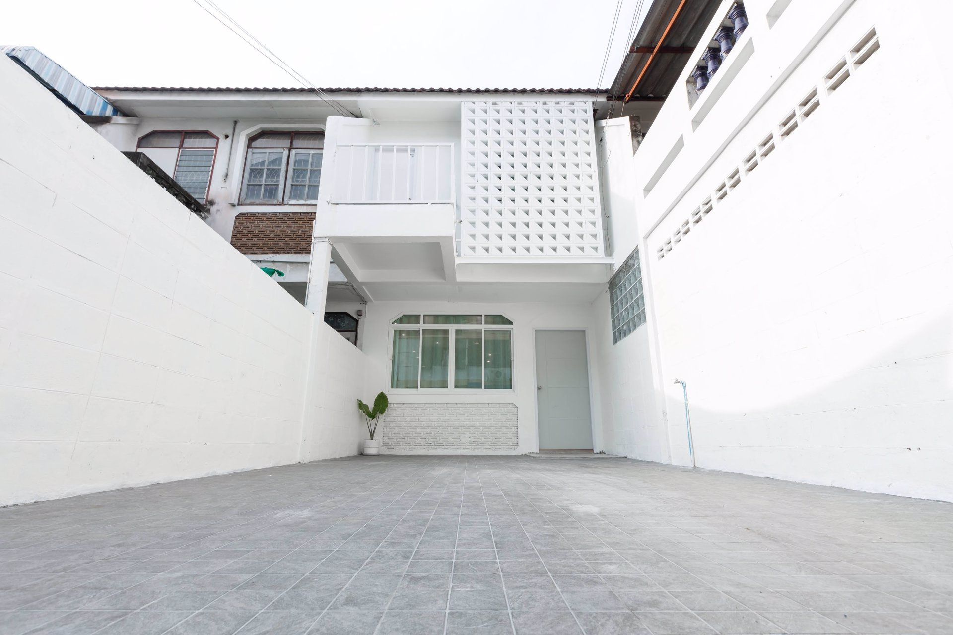 บ้านทาวน์โฮม-รีโนเวท-ใหม่-2-ห้องนอน-2-ห้องน้ำ