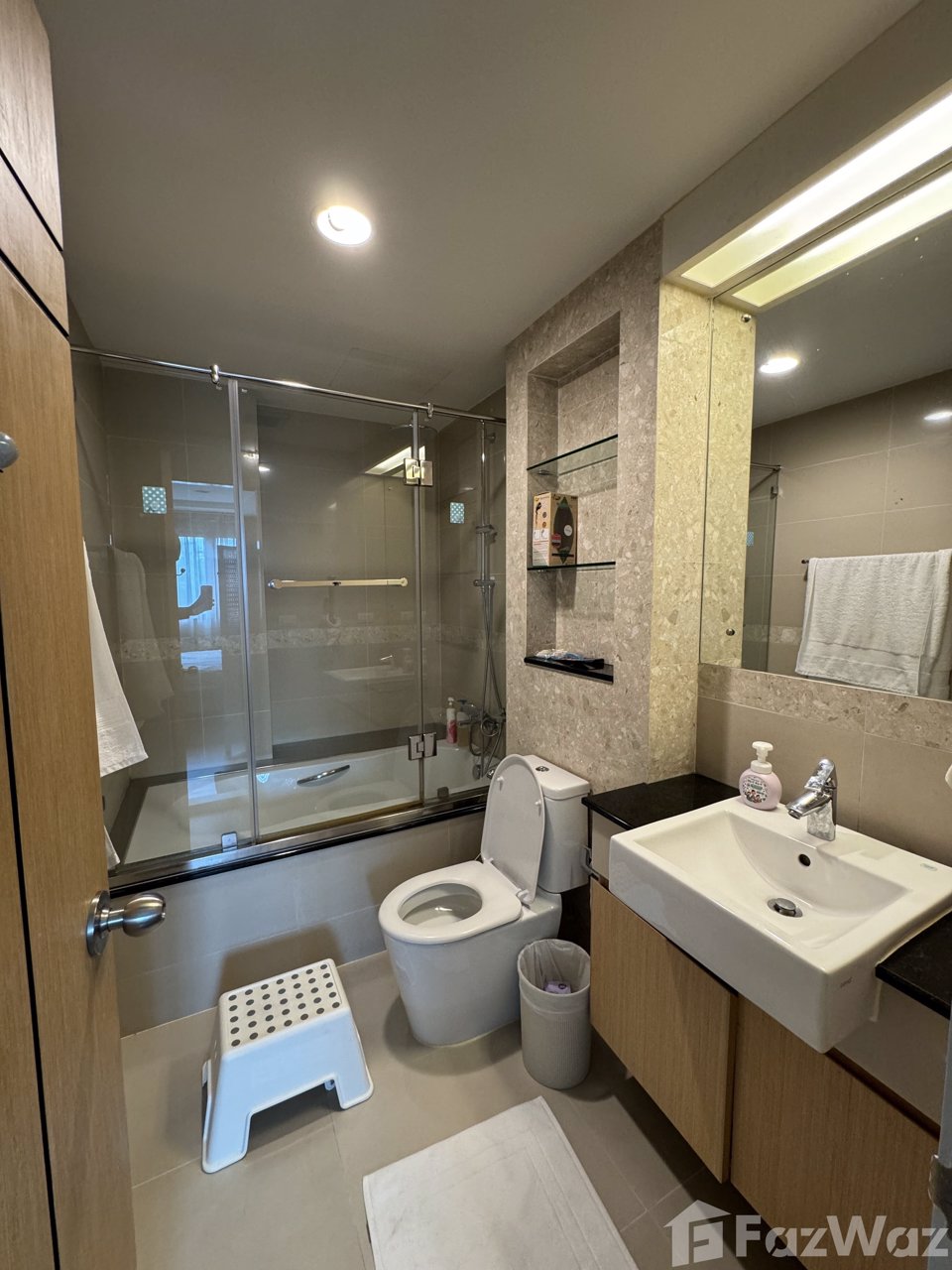 ขายคอนโด-the-crest-ruamrudee-ซอยร่วมฤดี-2-