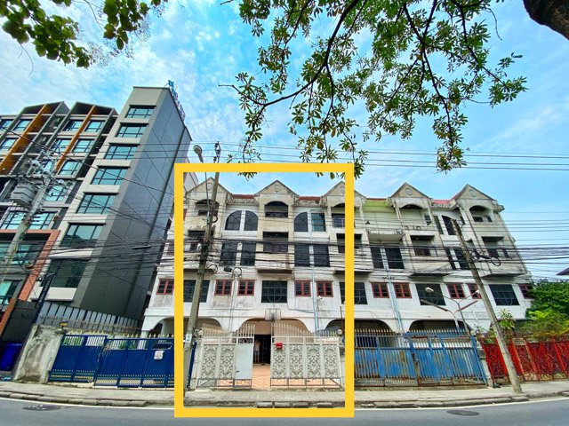 ขาย-ติดถนนหลัก-รัชดาภิเษก-32-อาคารพาณิชย์-4-ชั้น-375-ตรว